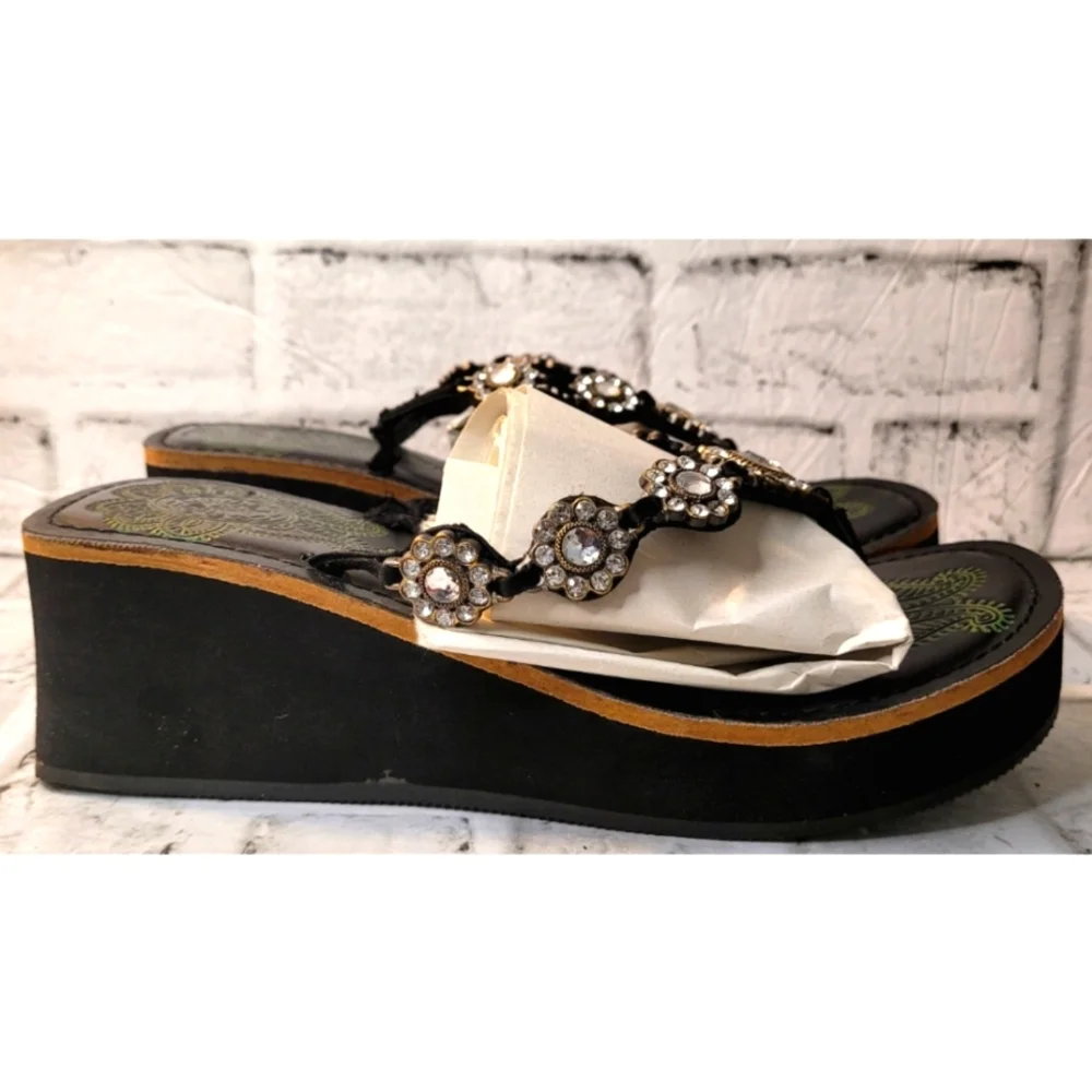 Skechers Shoes Womens Size 9.5 Cali Somethin Else Rhinestone Wedge Black Sandals
